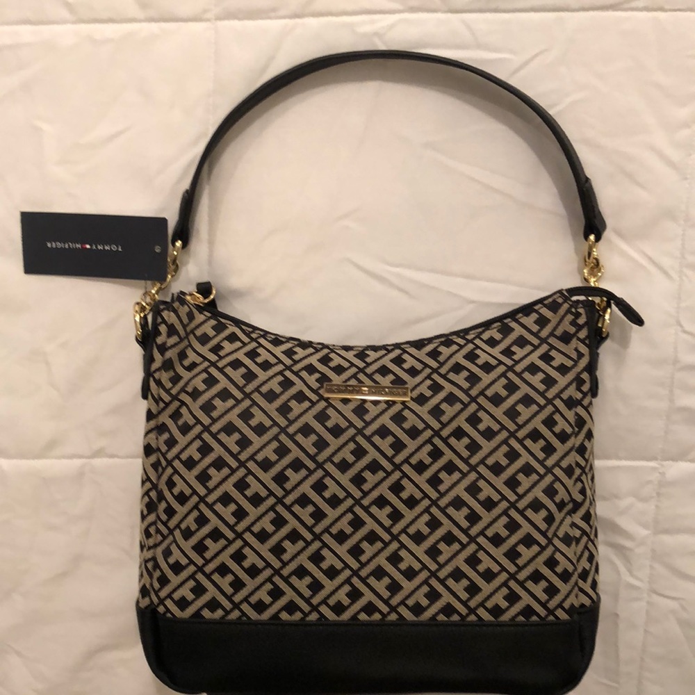 Tommy Hilfiger purse
